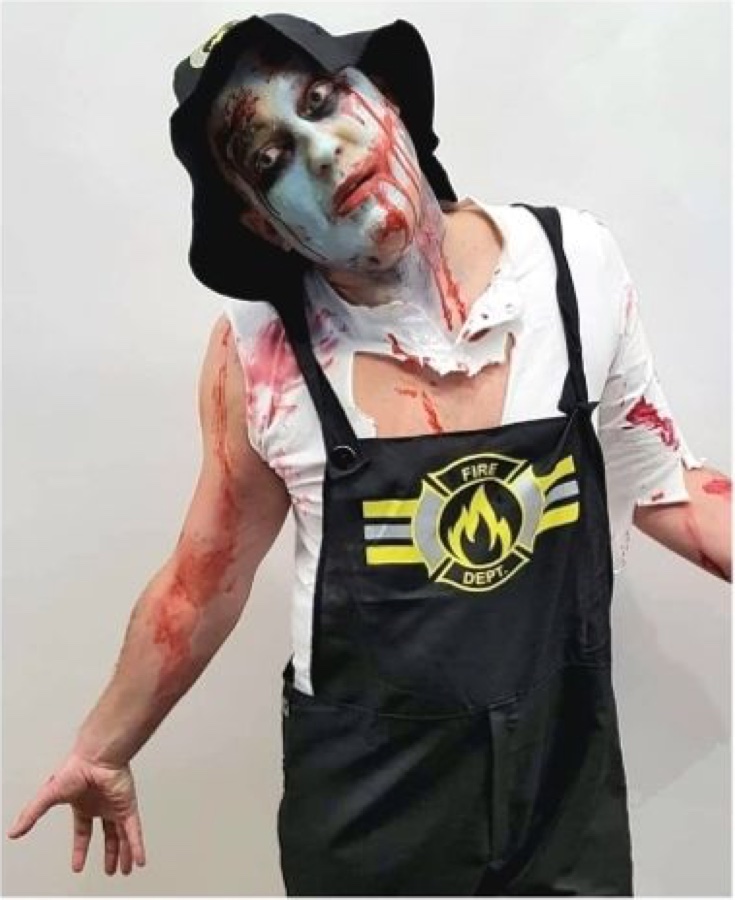 Maquillage de zombie en tenue de pompier